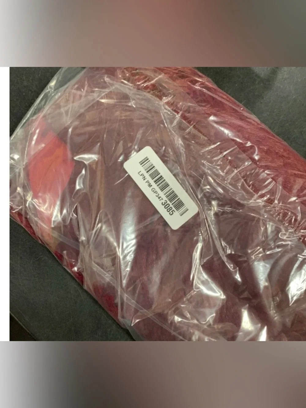 Red Velvet Pillowcases with Zippers (2-pack)